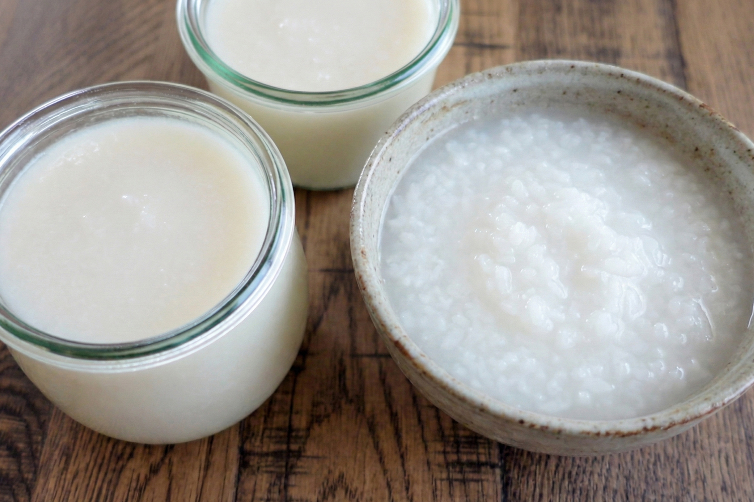 おかゆとおかゆで作った甘酒