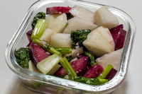 調味料を合わせ保存容器に入れる