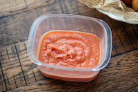 清潔な容器に入れて保存する。