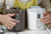 ヨーグルトメーカーにセットする